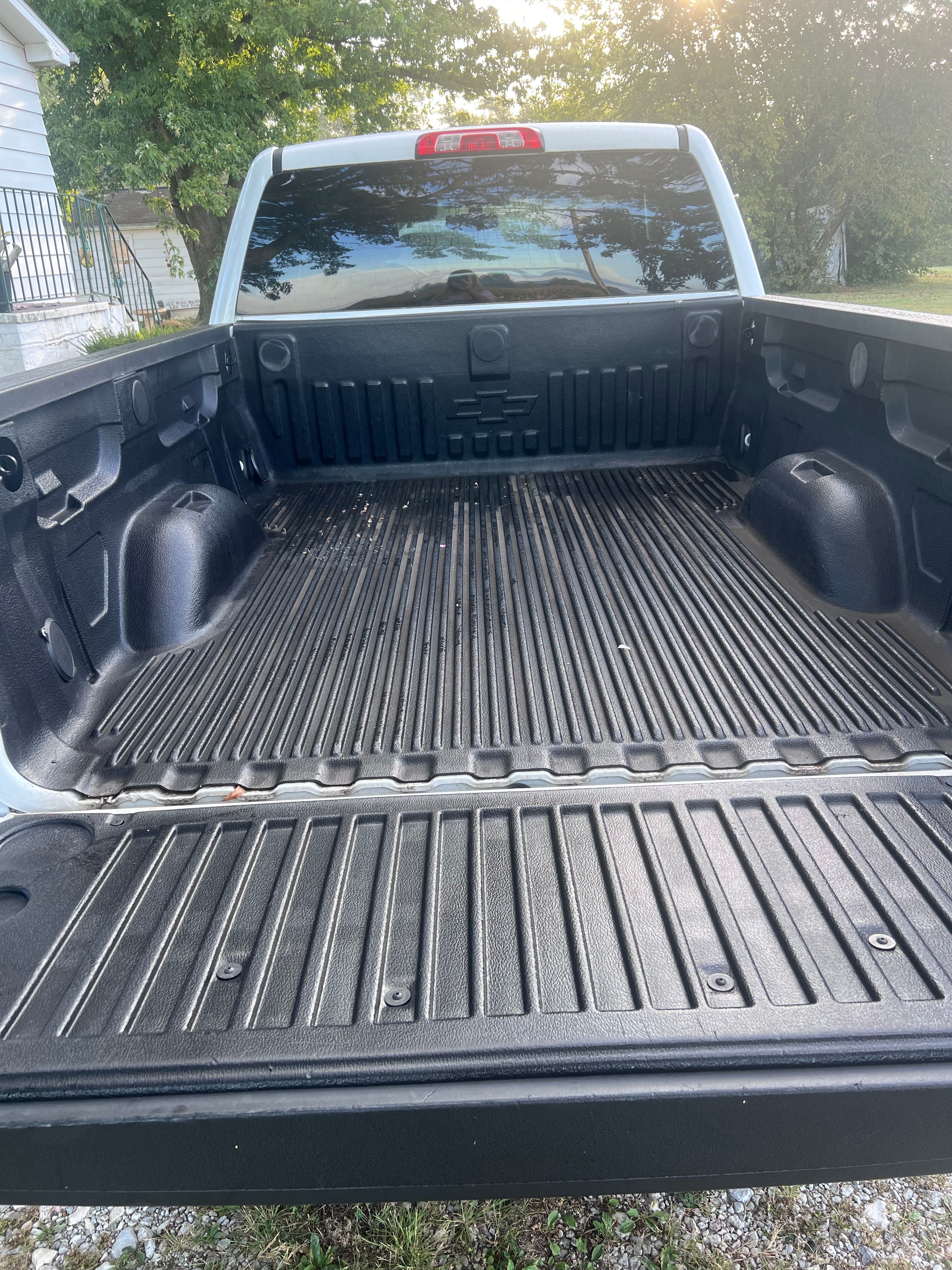 Used 2017 Chevrolet Silverado 1500 LT w/ All Star Edition AWD/4WD image 10