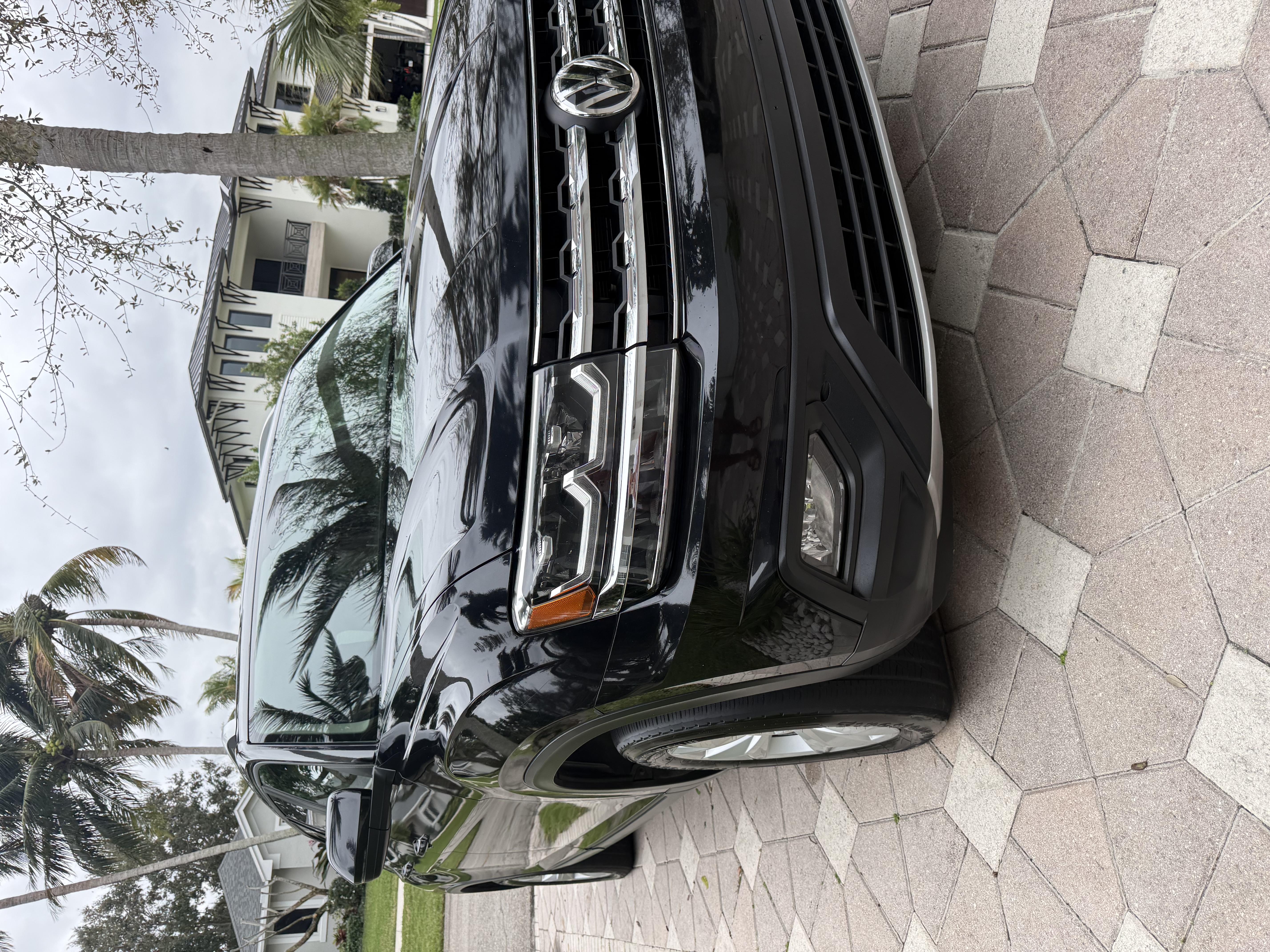 Used 2019 Volkswagen Atlas SE AWD/4WD image 2