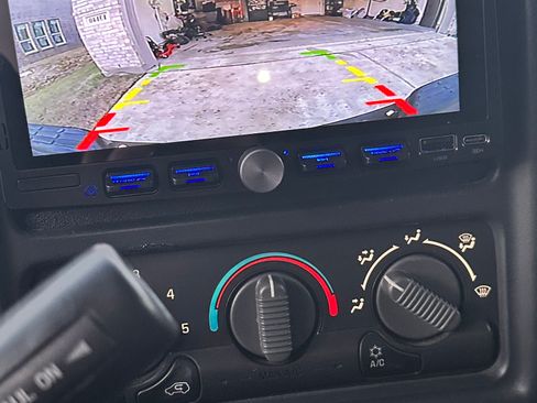 Used 2002 Chevrolet Silverado 1500 LS image 11