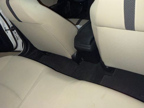 Used 2019 Honda Civic LX image 12