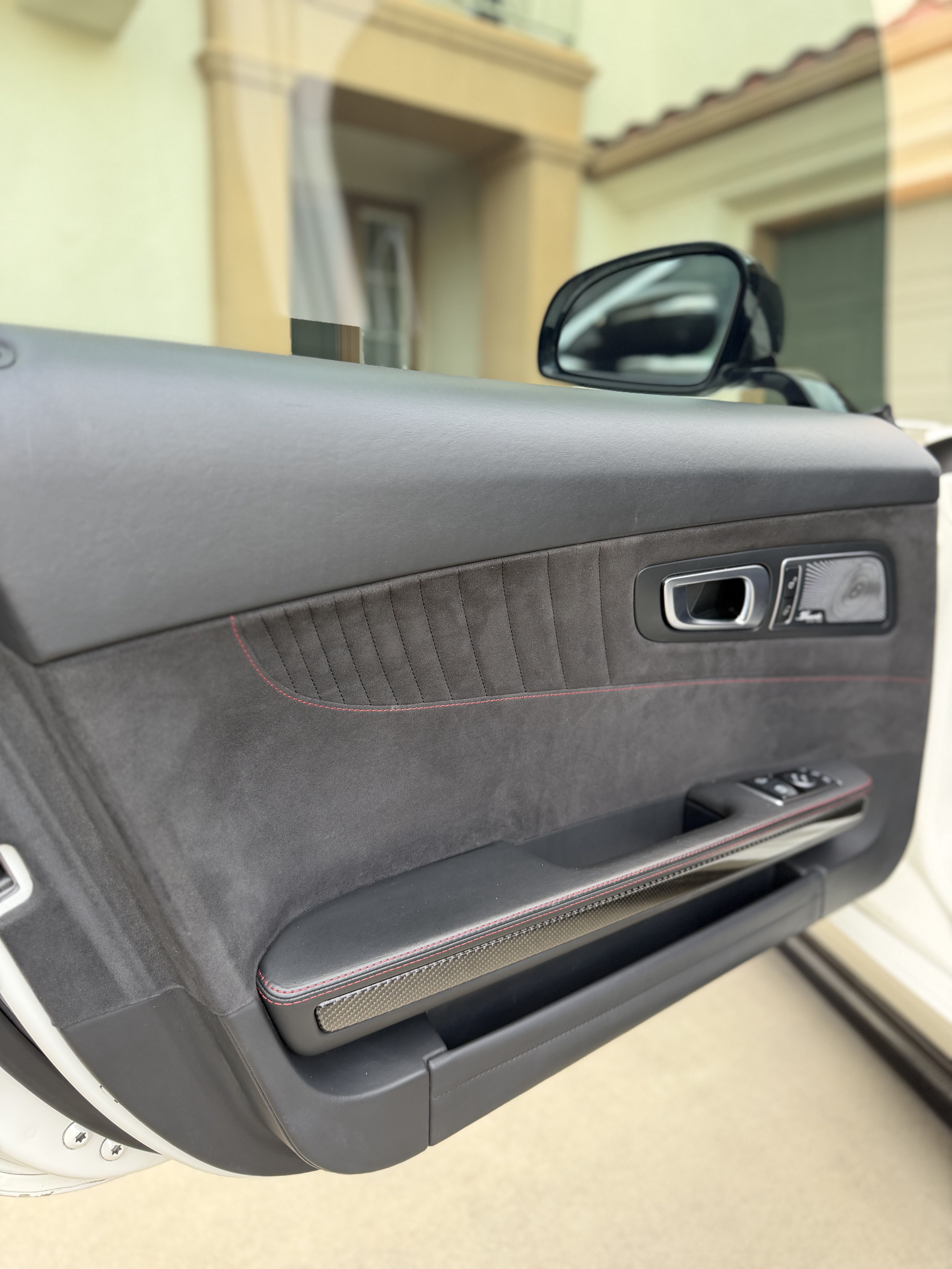 Used 2016 Mercedes-Benz AMG GT S w/ Exclusive Interior Package image 18