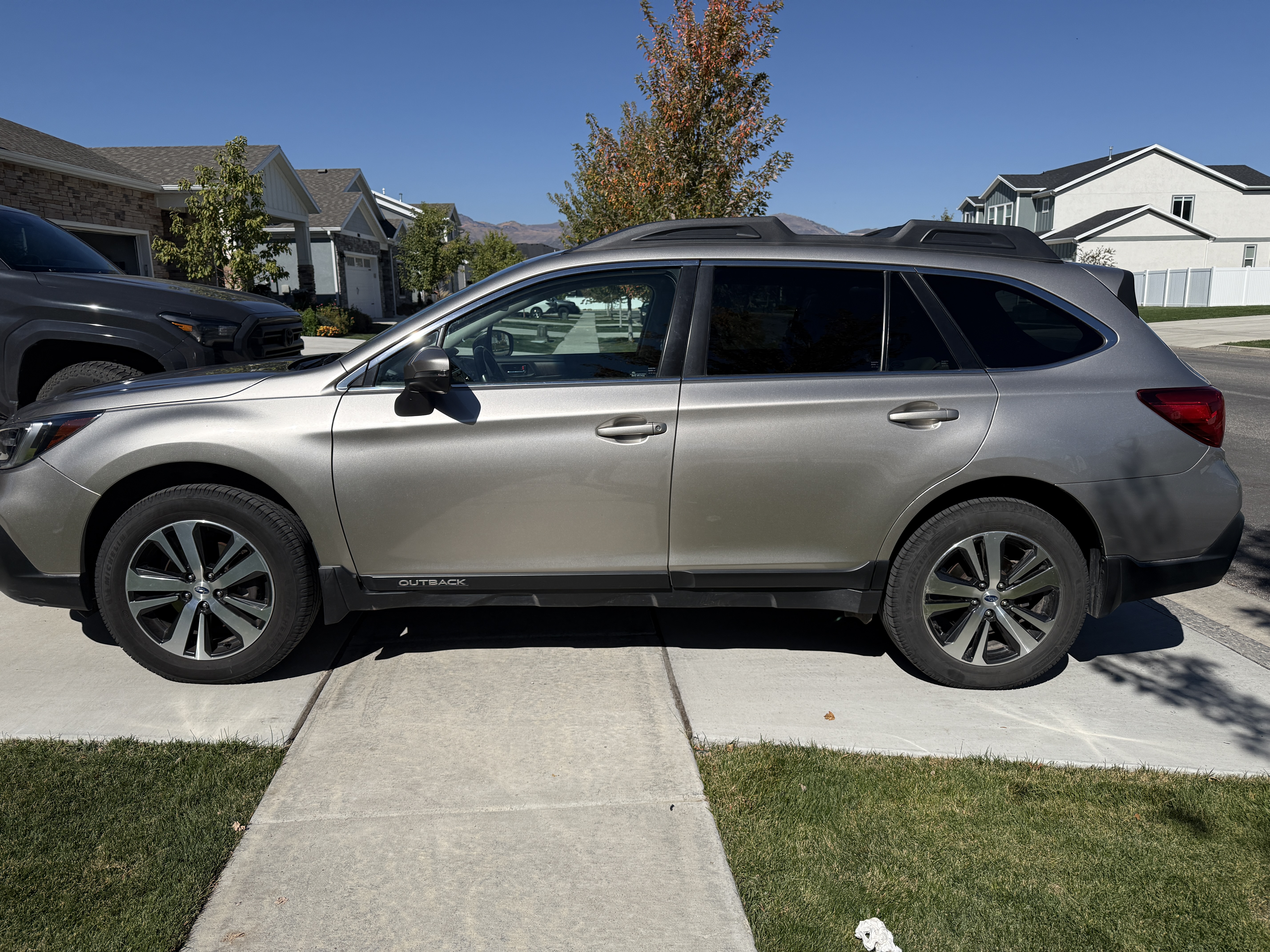 Used 2018 Subaru Outback 3.6R Limited AWD/4WD image 4