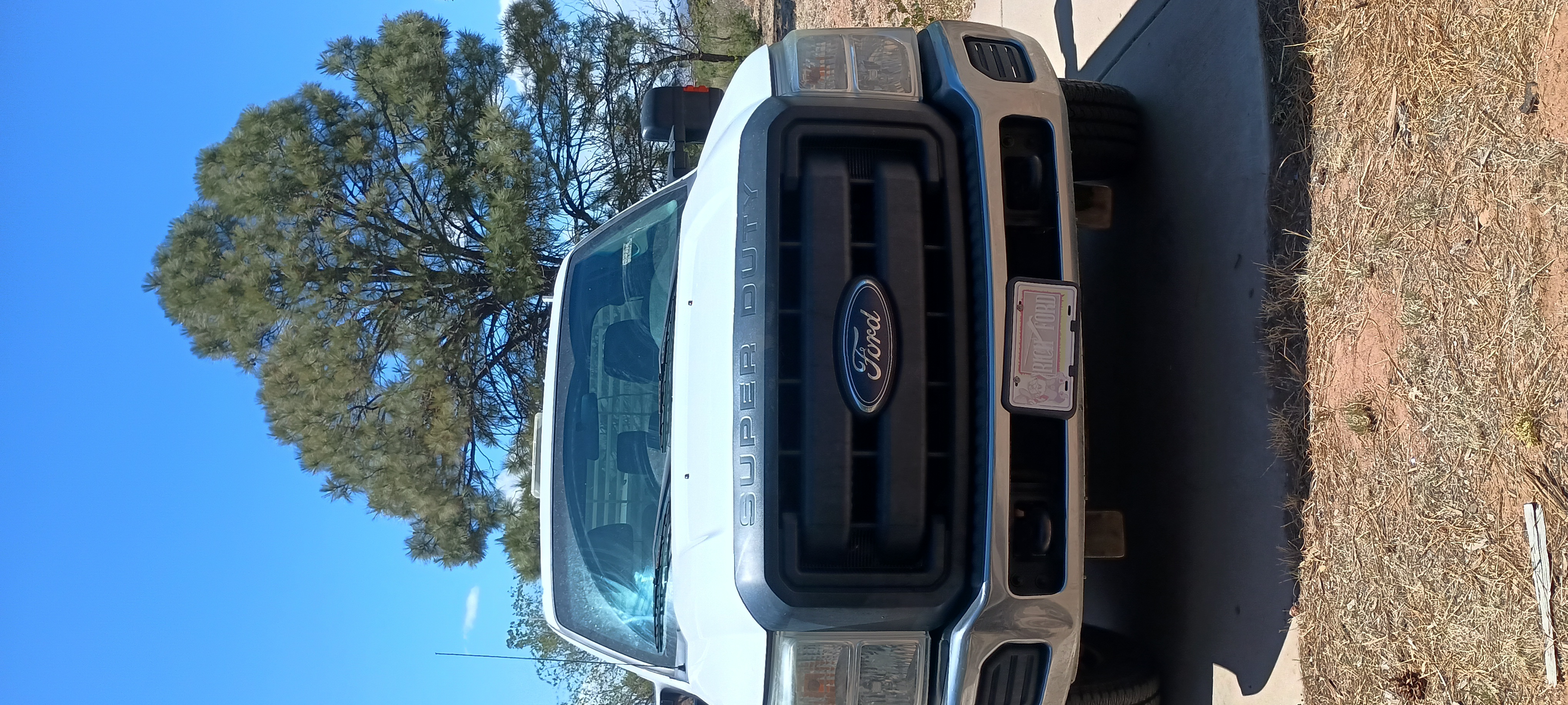 Used 2016 Ford F250 XL w/ Power Equipment Group AWD/4WD image 1