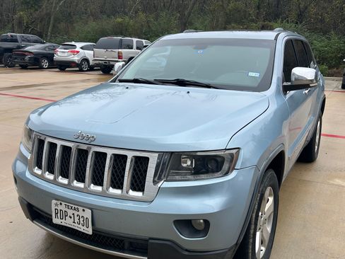 Used 2012 Jeep Grand Cherokee Limited image 1