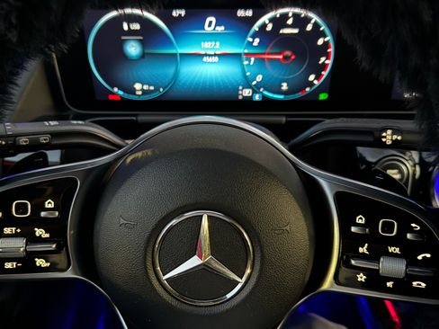 Used 2021 Mercedes-Benz GLA 250 250 4MATIC Sport Utility 4D image 11