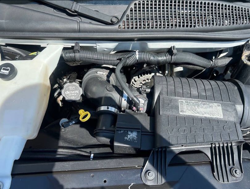 Used 2016 Chevrolet Express 2500 RWD image 6