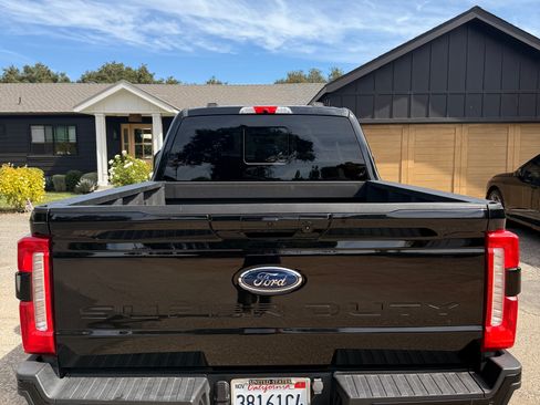 Used 2024 Ford F350 Lariat w/ Sport Appearance Package AWD/4WD image 4
