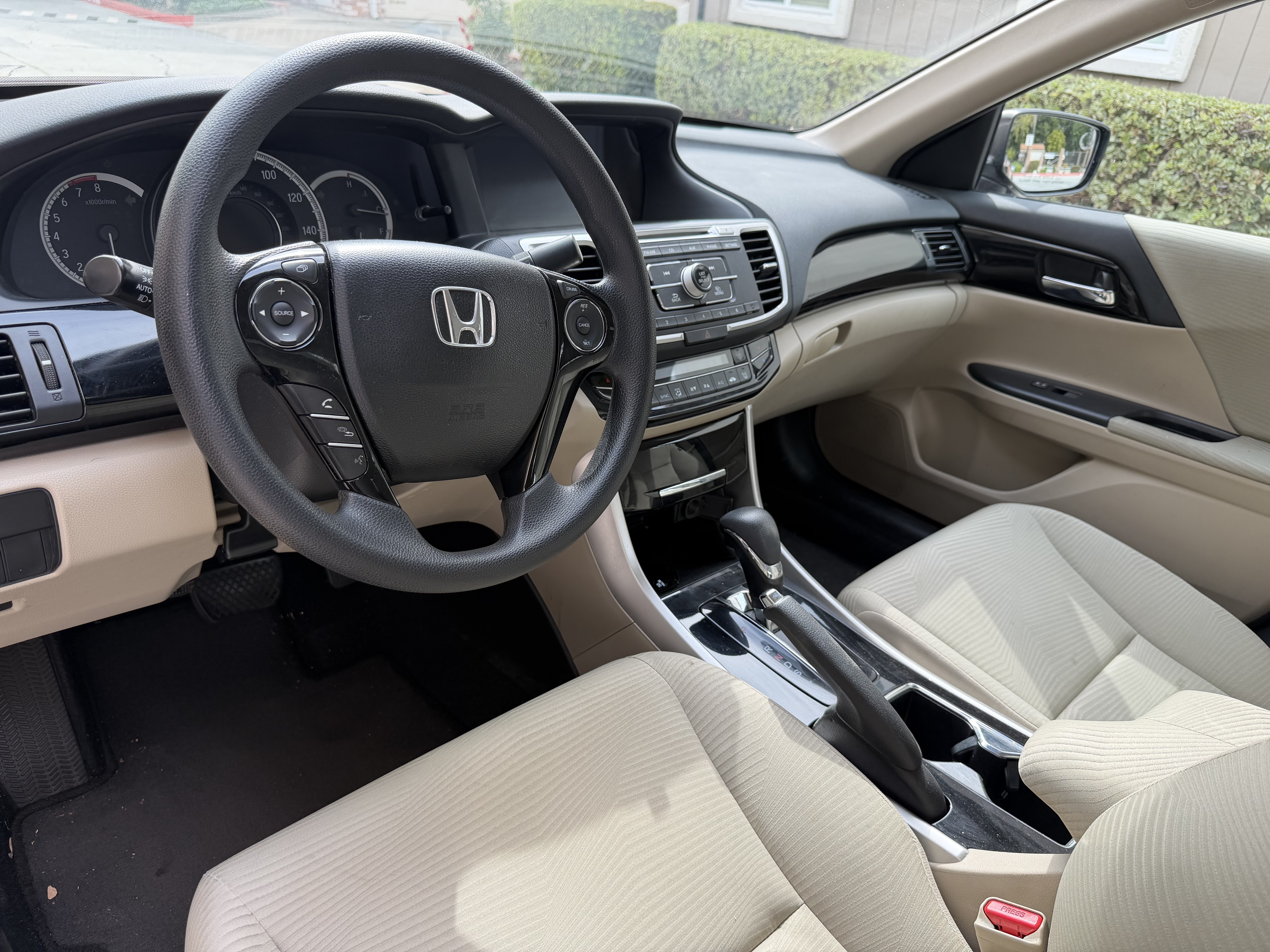 Used 2017 Honda Accord LX image 4