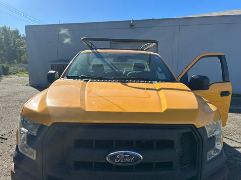 Used 2016 Ford F150 XL w/ Equipment Group 101A Mid image 9