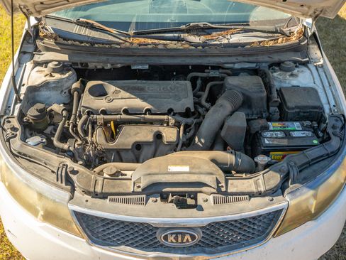 Used 2010 Kia Forte EX image 4