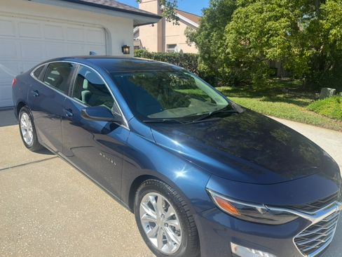 Used 2019 Chevrolet Malibu LT w/ Driver Confidence Package II FWD image 13