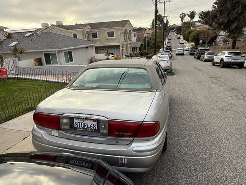 Used 2004 Buick Le Sabre Custom w/ Platinum Edition image 1
