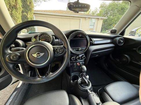 Used 2017 MINI Cooper S image 13