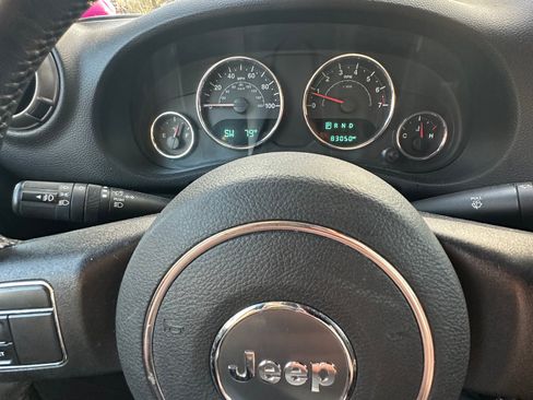 Used 2017 Jeep Wrangler Unlimited Sport w/ Quick Order Package 24S AWD/4WD image 11