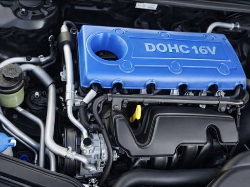 Used 2013 Kia Forte Koup EX image 11