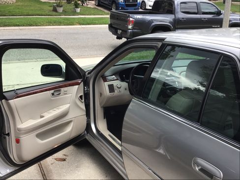 Used 2007 Cadillac DTS Luxury I FWD image 9