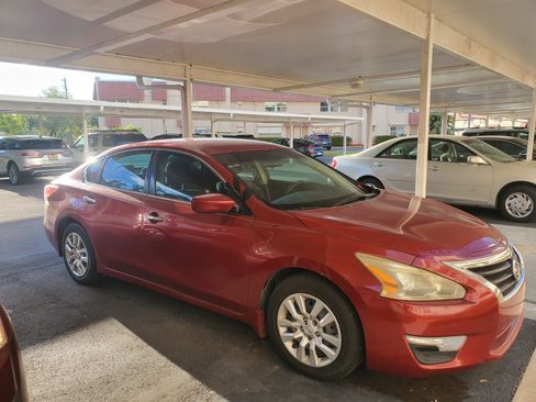 Used 2013 Nissan Altima 2.5 S image 9
