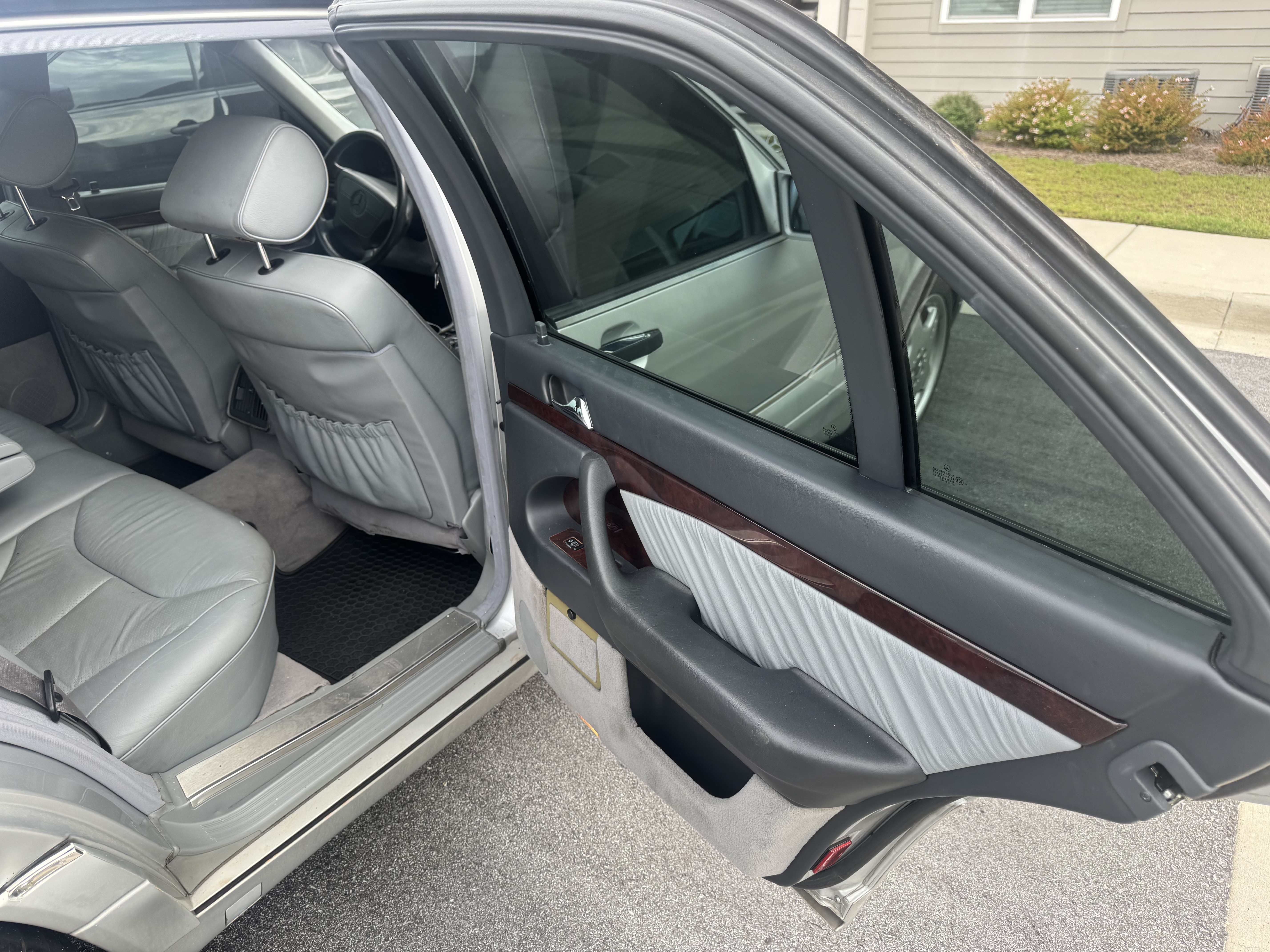Used 1999 Mercedes-Benz S 420 image 13