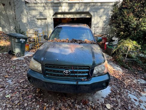 Used 2001 Toyota Highlander 2WD V6 image 1