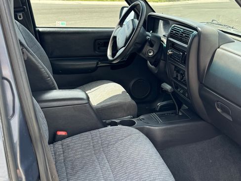 Used 2001 Jeep Cherokee Sport AWD/4WD image 9