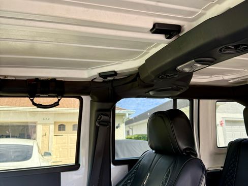 Used 2010 Jeep Wrangler Unlimited Sport image 15