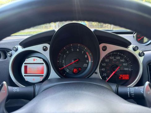 Used 2009 Nissan 370Z Touring w/ Sport Pkg image 6