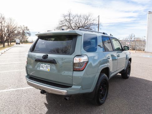 Used 2023 Toyota 4Runner TRD Off-Road Premium image 4