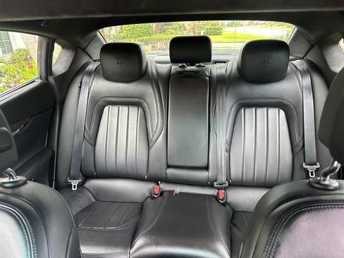 Used 2014 Maserati Quattroporte S Q4 AWD/4WD image 6