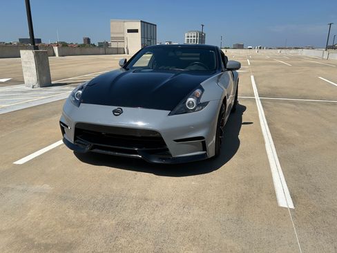 Used 2017 Nissan 370Z Coupe image 4