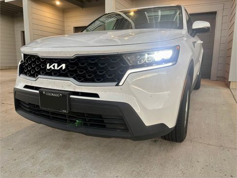 Used 2023 Kia Sorento LX AWD/4WD image 22