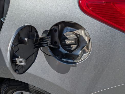 Used 2011 Hyundai Tucson Limited w/ Premium Pkg 3 image 27