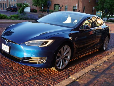 Used 2018 Tesla Model S 75D AWD/4WD image 9