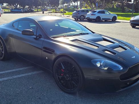Used 2009 Aston Martin V8 Vantage Coupe image 2