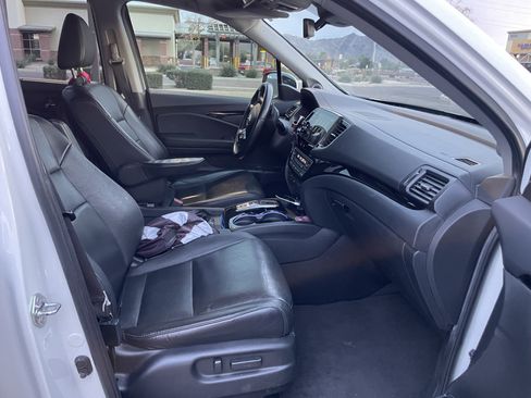 Used 2020 Honda Pilot Touring image 23