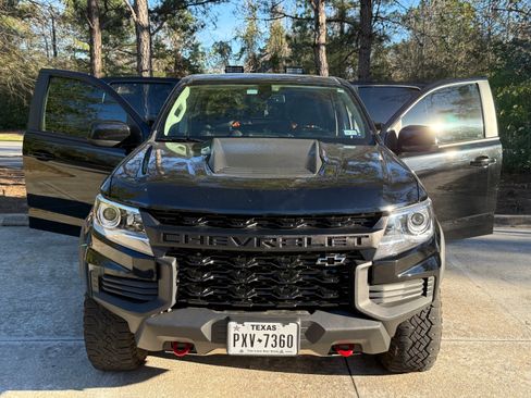 Used 2021 Chevrolet Colorado ZR2 w/ ZR2 Midnight Special Edition image 12