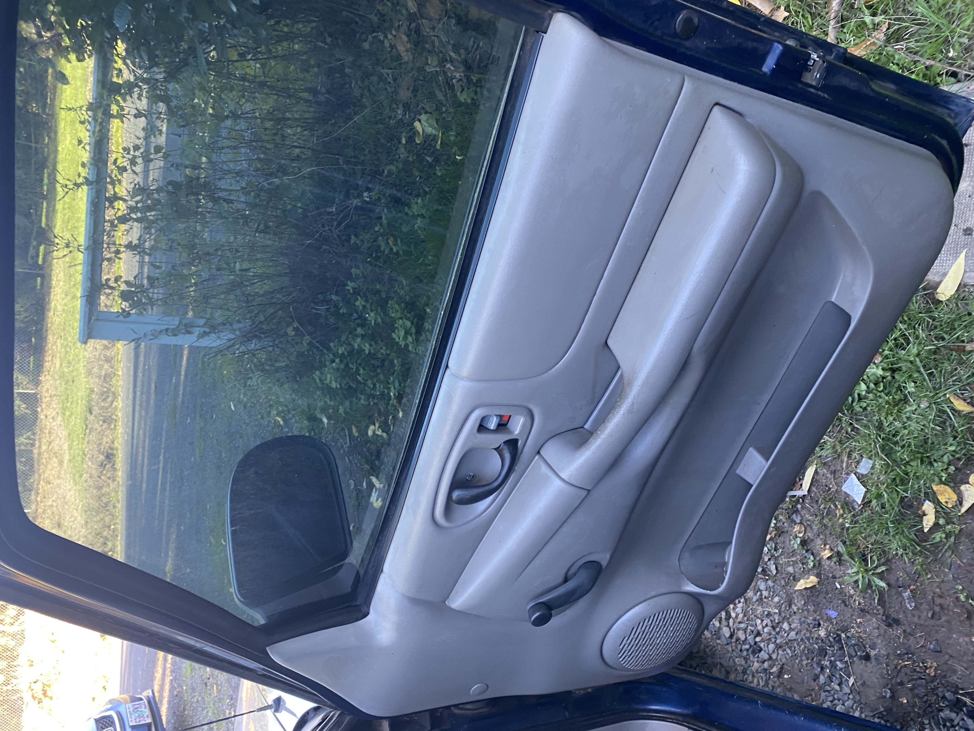 Used 2003 Chevrolet S10 Pickup 2WD Extended Cab image 5