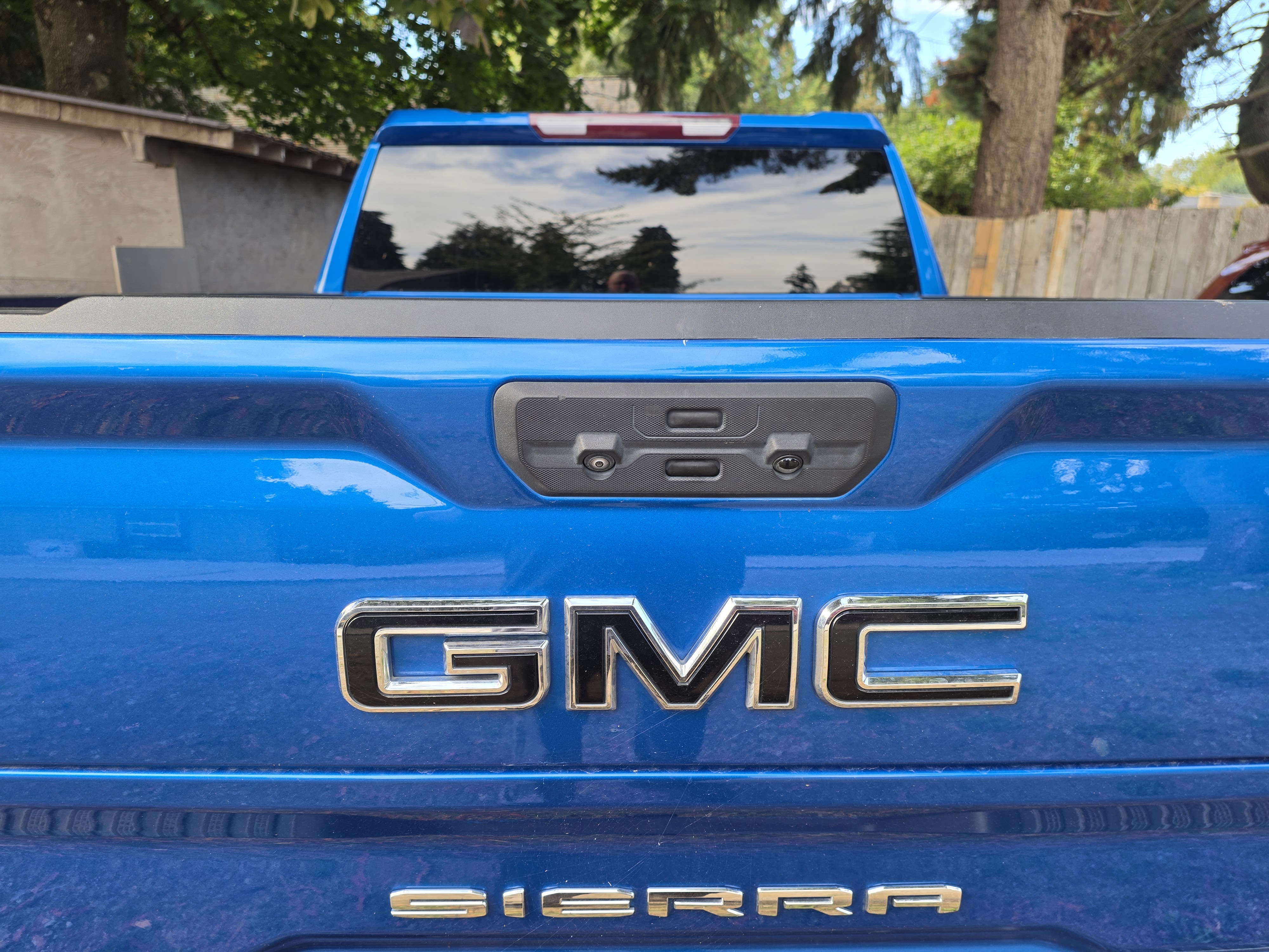 Used 2022 GMC Sierra 1500 Elevation RWD image 5