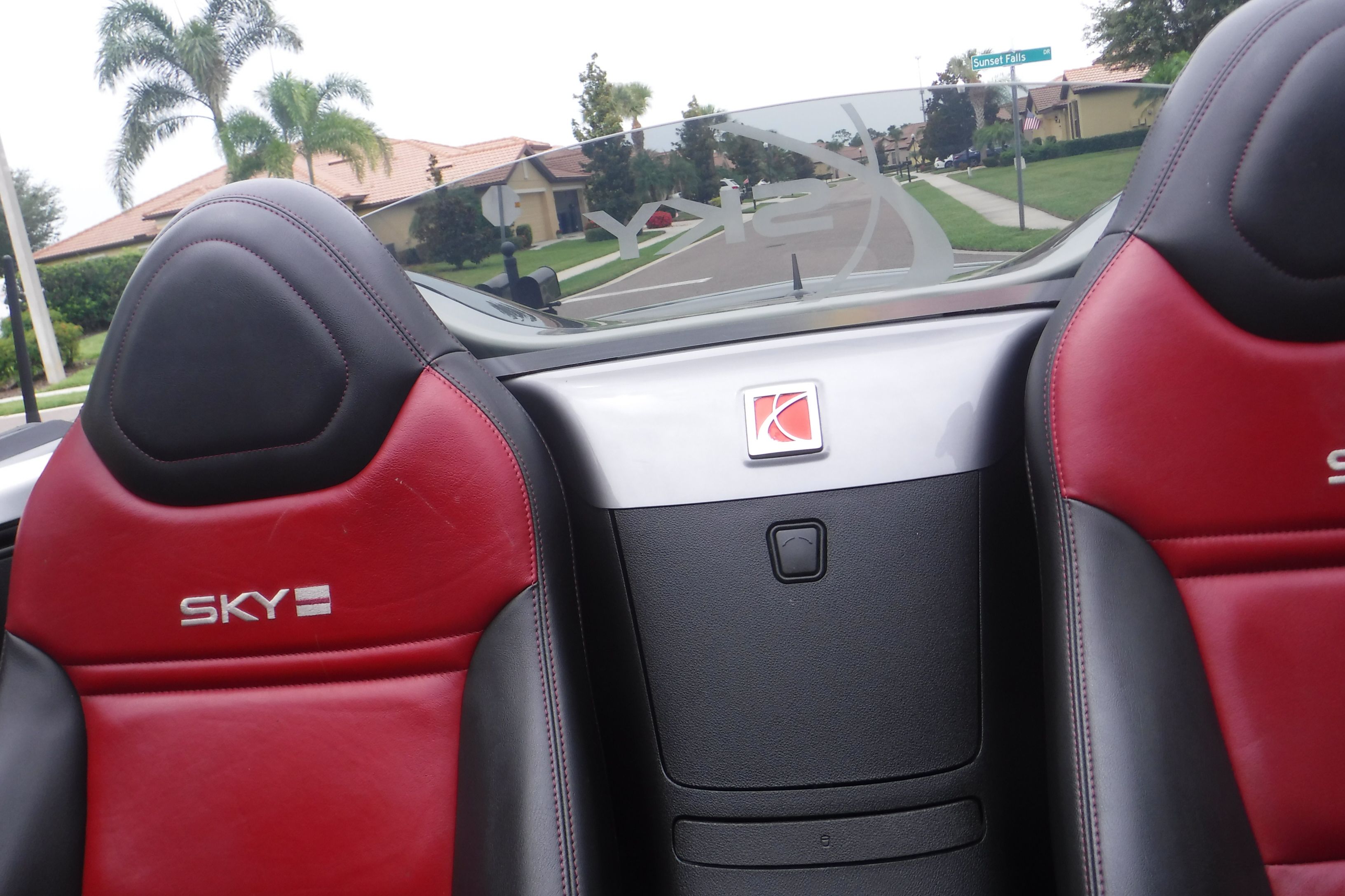 Used 2007 Saturn Sky Red Line RWD image 19