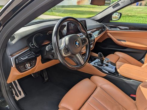 Used 2019 BMW 540i w/ M Sport Package RWD image 12