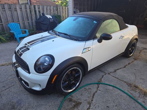 Used 2013 MINI Cooper Roadster S FWD image 1