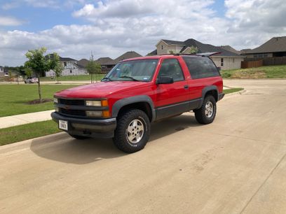 Used 1998 Chevrolet Tahoe 4WD 2-Door w/ Preferred Equipment Group 2