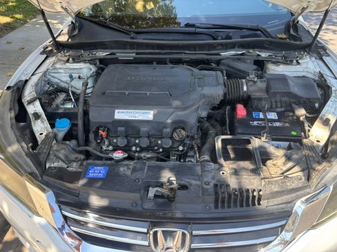 Used 2014 Honda Accord EX-L image 11