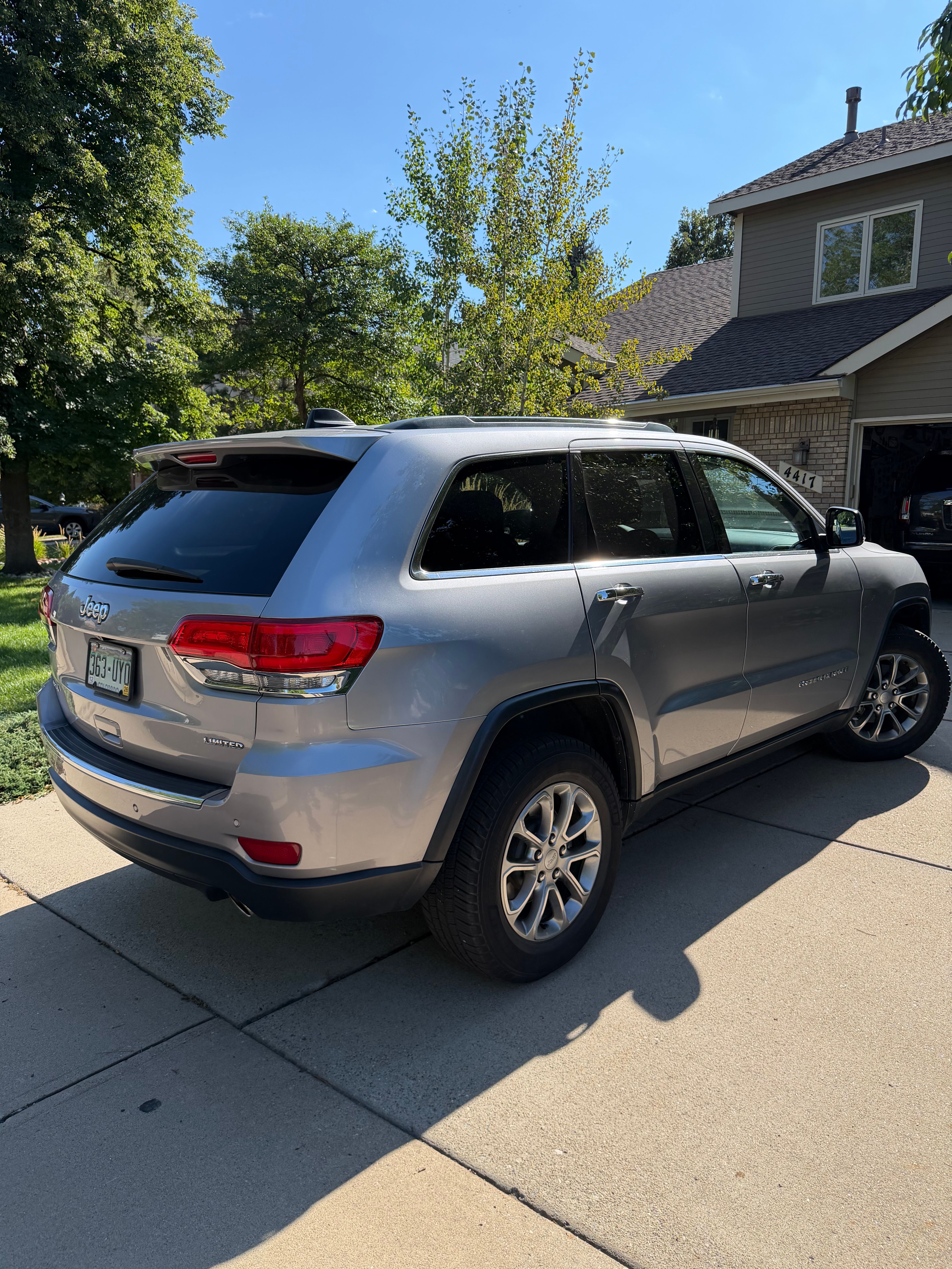 Used 2016 Jeep Grand Cherokee Limited AWD/4WD image 21