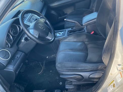 Used 2010 MAZDA MAZDA6 i Sport FWD image 10