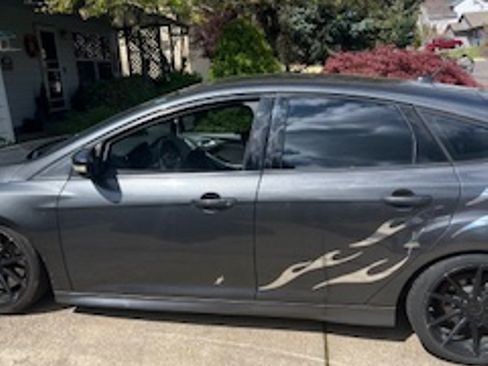 Used 2017 Ford Focus ST image 12