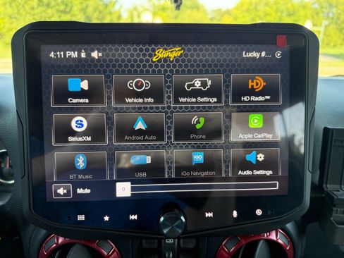 Used 2012 Jeep Wrangler Unlimited Rubicon w/ Connectivity Group AWD/4WD image 16
