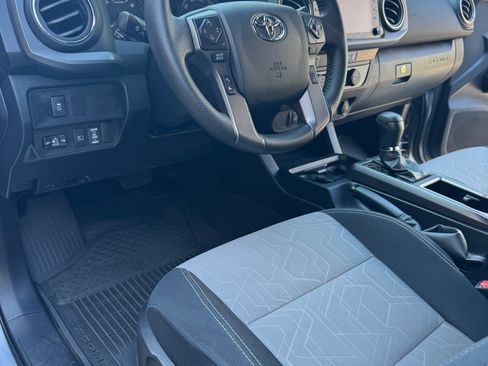 Used 2023 Toyota Tacoma TRD Off-Road image 15