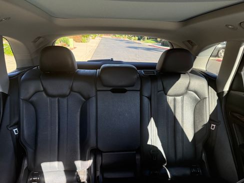 Used 2020 Audi Q5 e Premium Plus w/ Premium Plus Package image 5