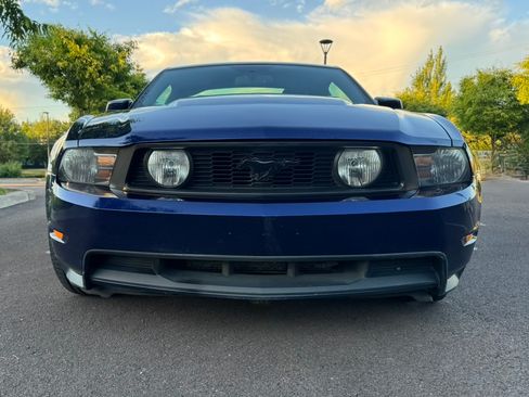 Used 2010 Ford Mustang GT Premium RWD image 2
