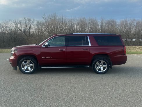 Used 2016 Chevrolet Suburban LTZ w/ Max Trailering Package AWD/4WD image 5
